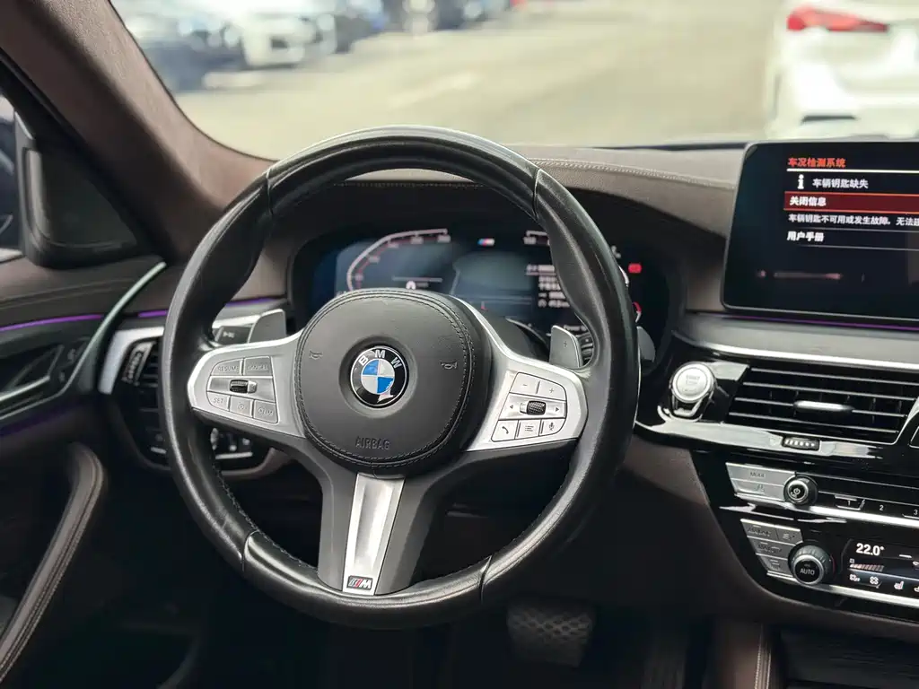 BMW 5 Series 2023 — фото 13