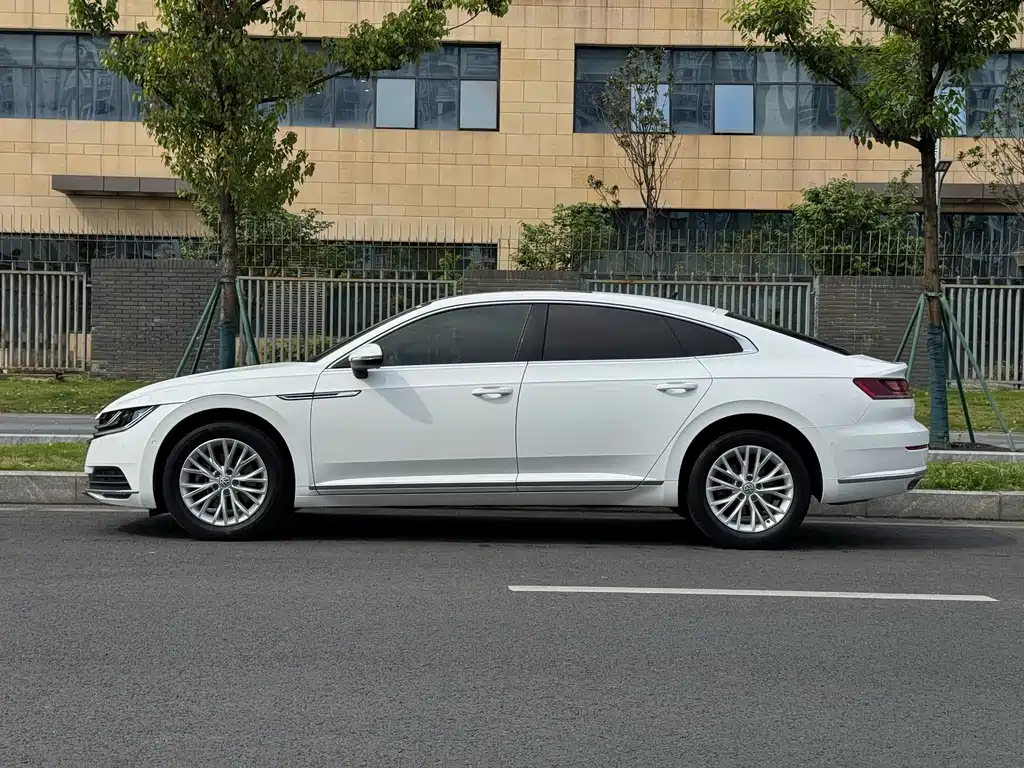 Volkswagen CC 2019 — фото 15