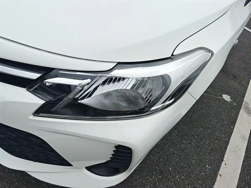 Toyota Vios FS 2022 — фото 23