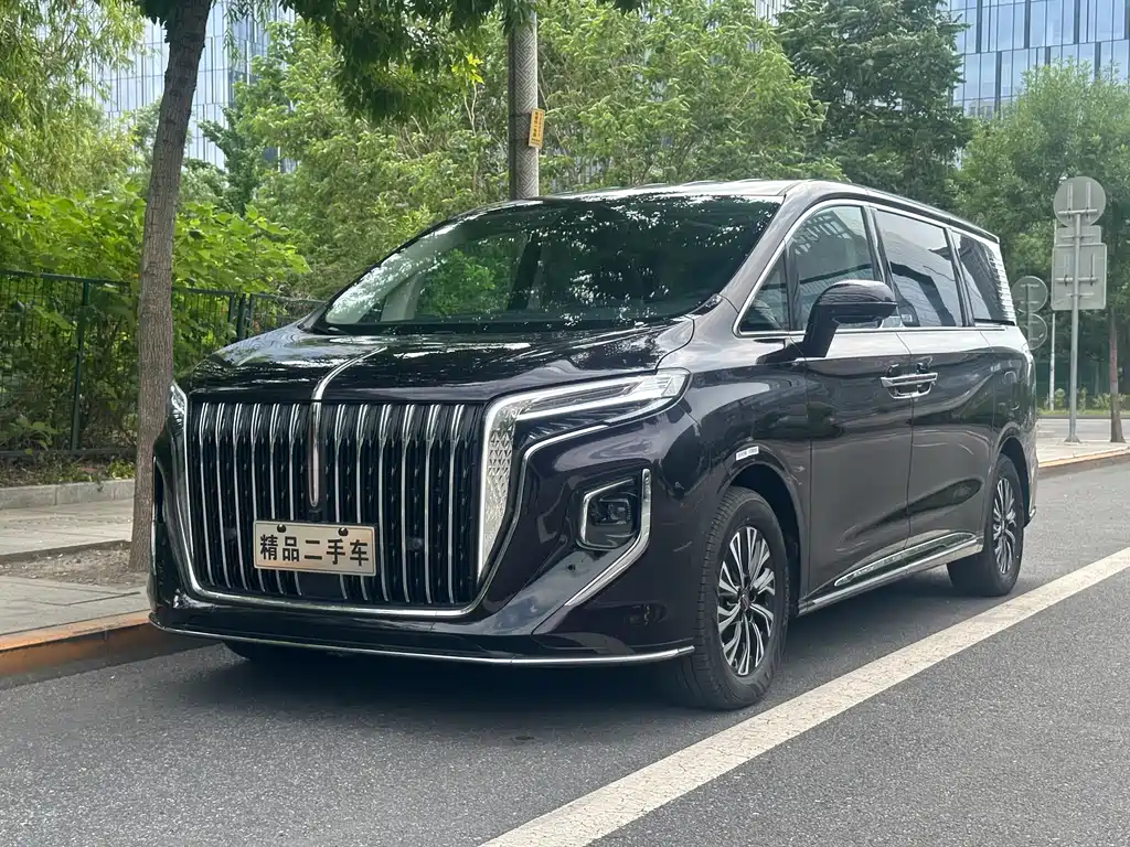 Hongqi HQ9 PHEV 2026 — фото 1