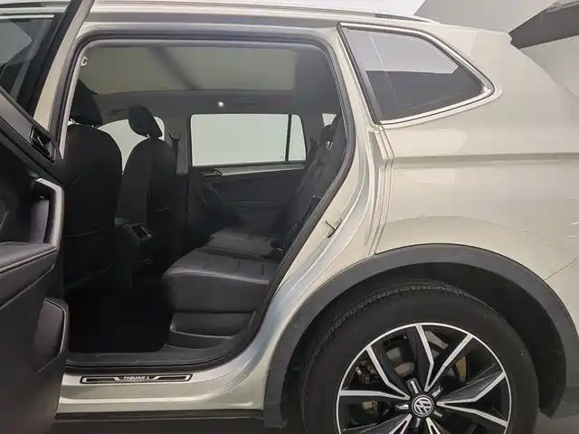 Volkswagen Tiguan L 2019 — фото 11
