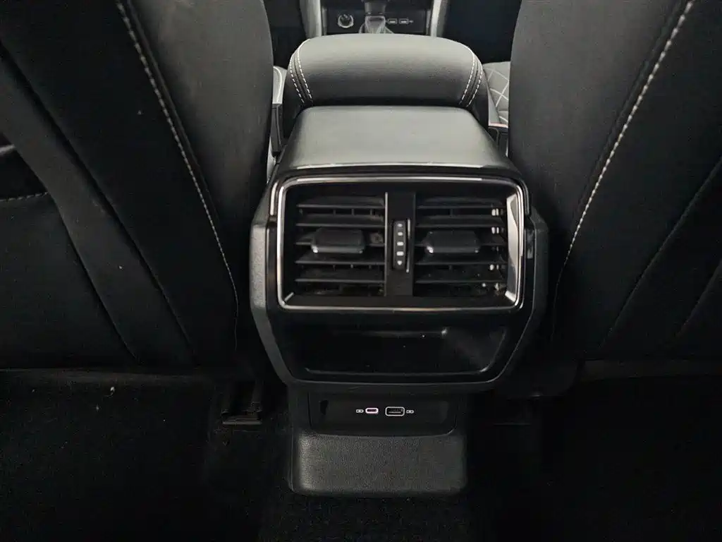 Skoda Karoq 2021 — фото 15