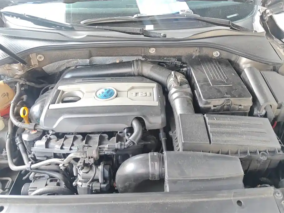 Volkswagen Passat 2015 — фото 10