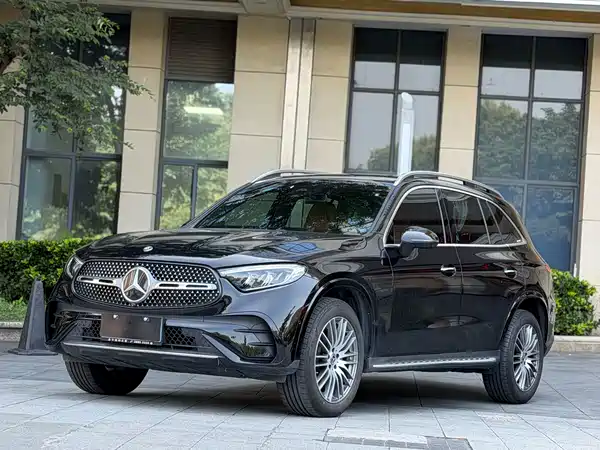 Mercedes-Benz GLC 2023