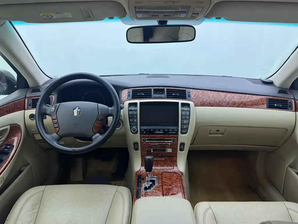 Toyota Crown 2006 — фото 11