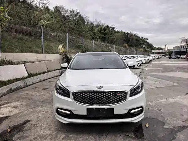 Kia K4 2017
