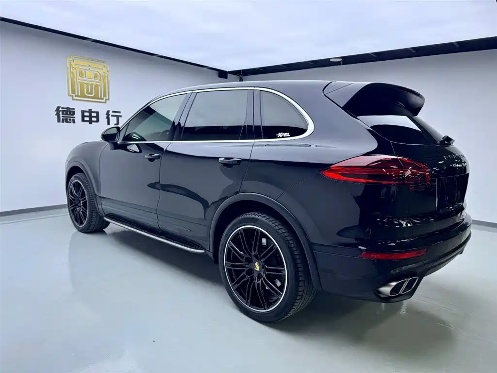 Porsche Cayenne 2017 — фото 6