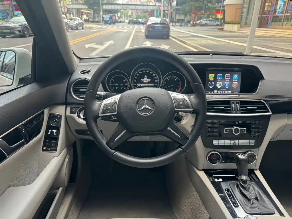 Mercedes-Benz C-Class 2013 — фото 13