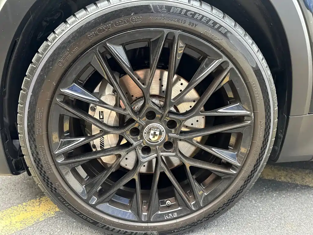Mercedes-Benz GLB AMG 2022 — фото 16