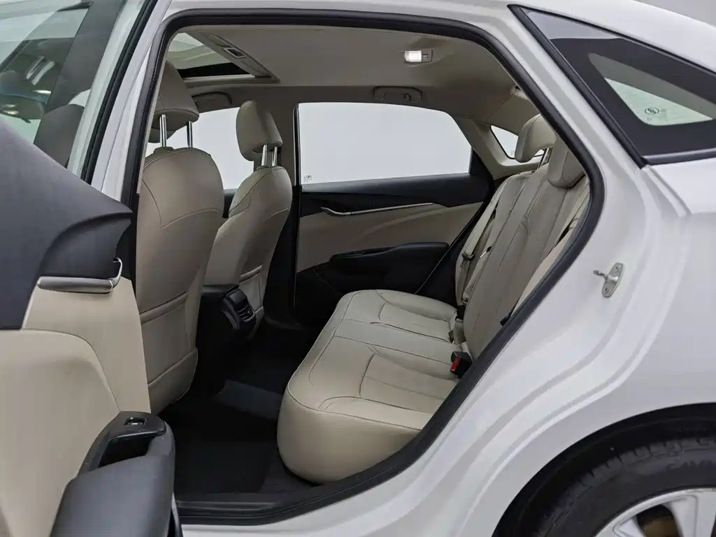 Buick Excelle GT 2018 — фото 15