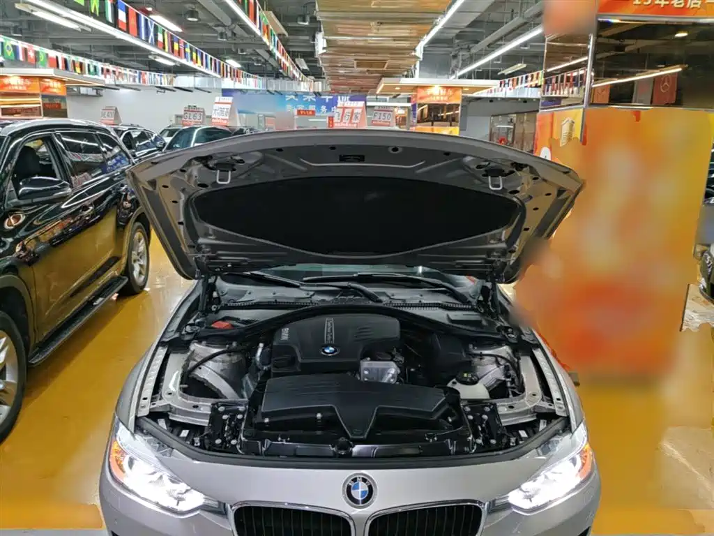 BMW 3 Series 2015 — фото 20
