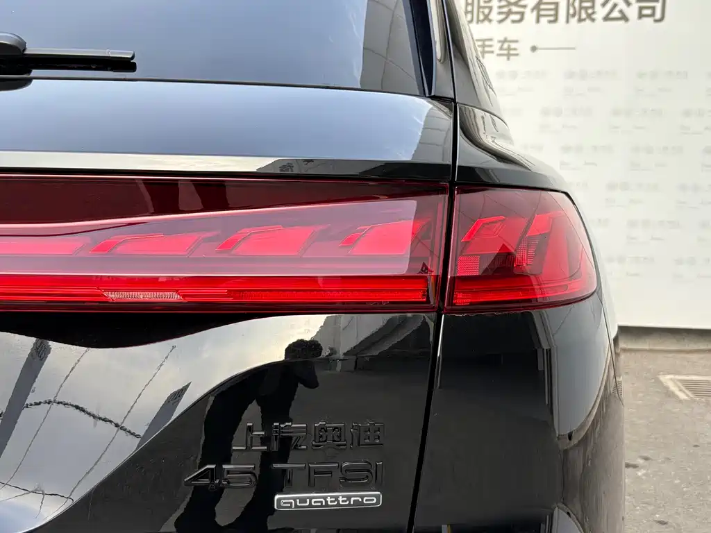 Audi Q6 — фото 12