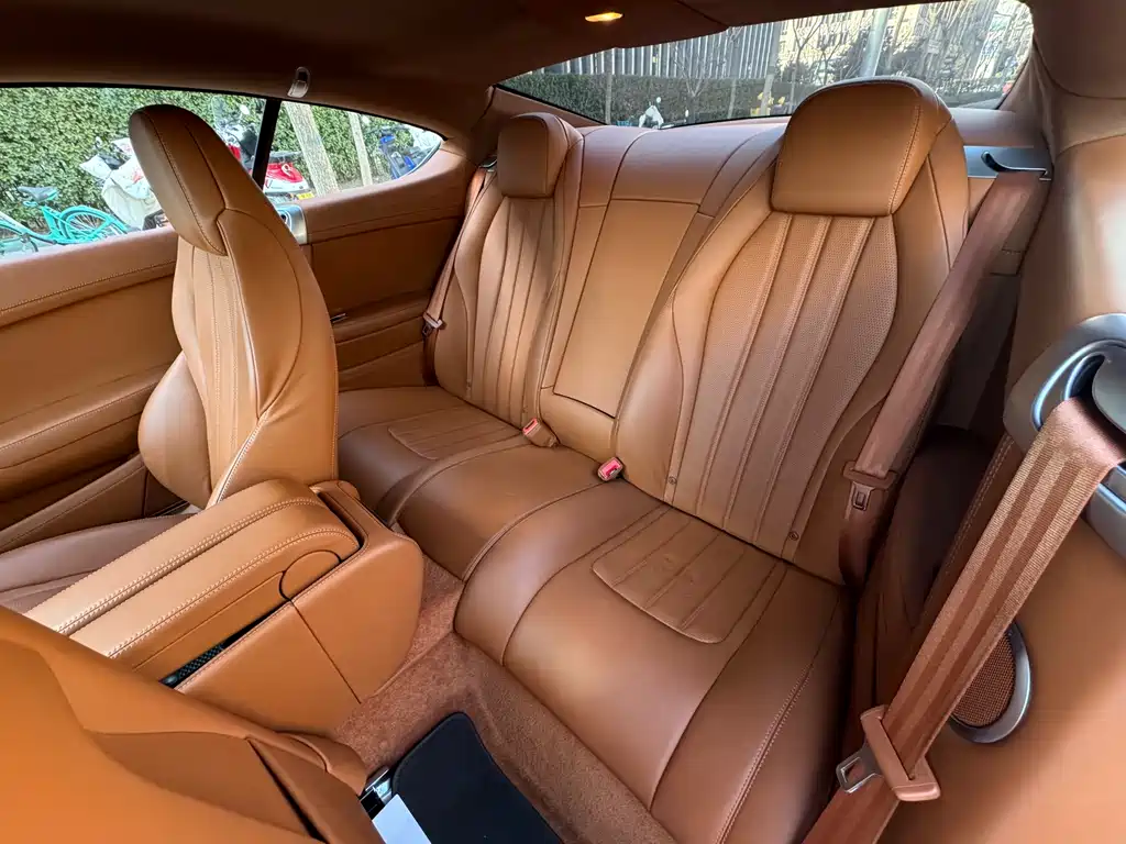 Bentley Continental 2014 — фото 18