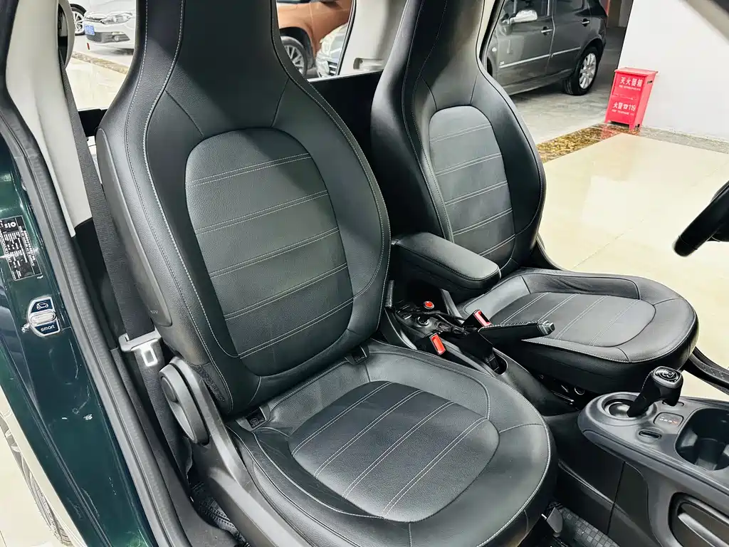 smart Fortwo 2018 — фото 22