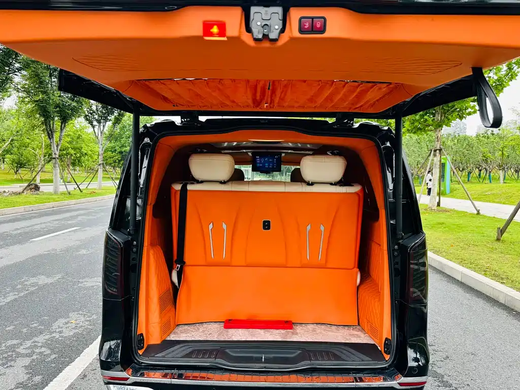 Mercedes-Benz Vito 2022 — фото 15
