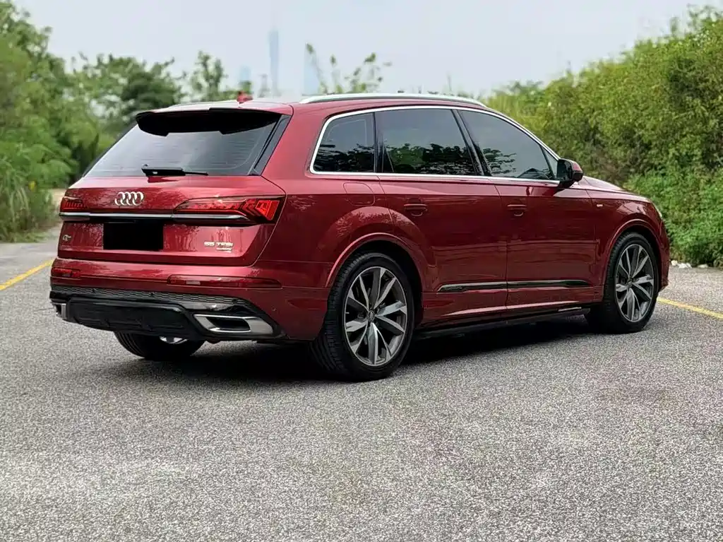 Audi Q7 2020 — фото 12