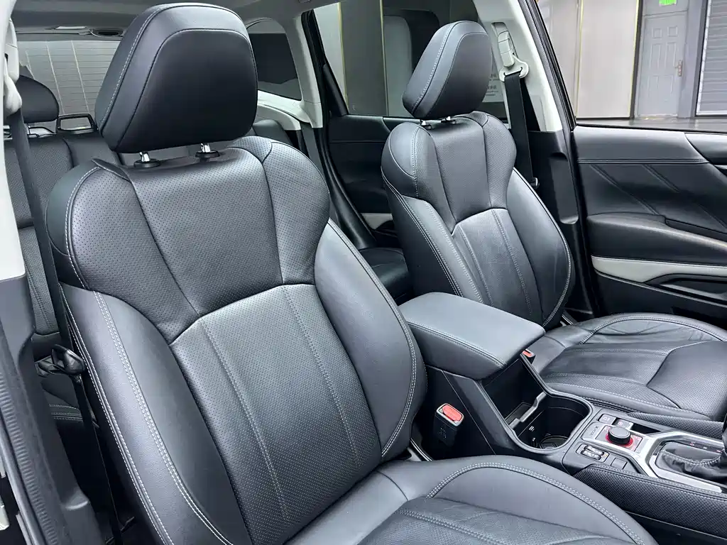 Subaru Forester 2022 — фото 24
