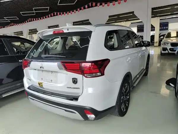 Mitsubishi Outlander 2019