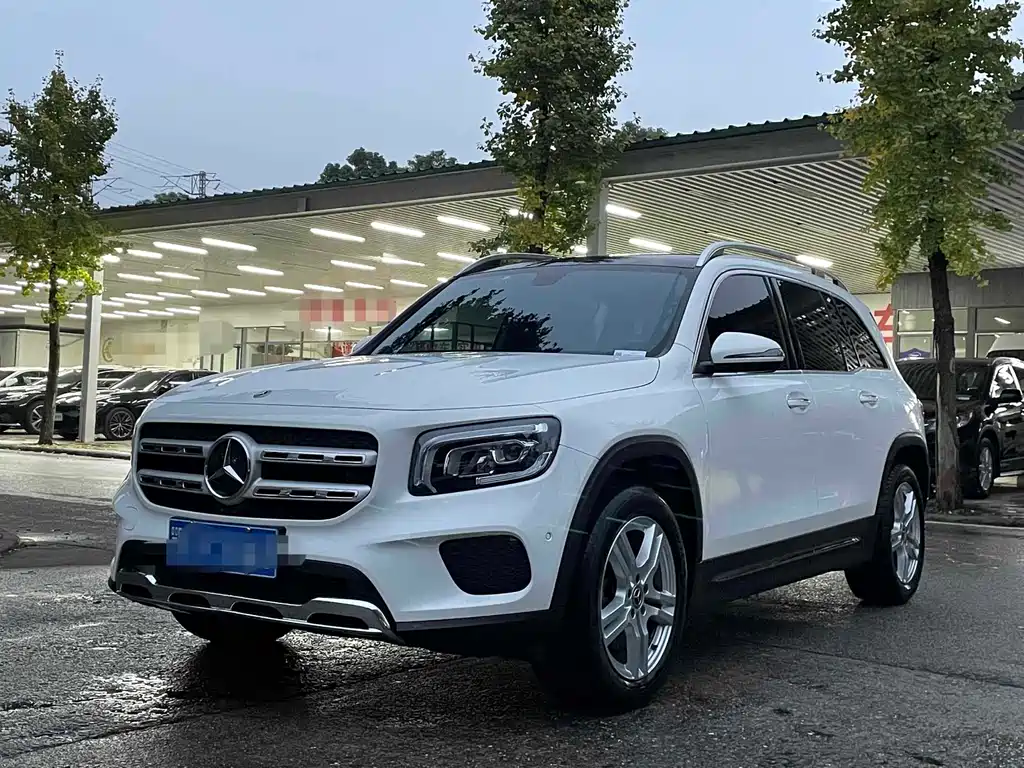 Mercedes-Benz GLB 2022 — фото 1