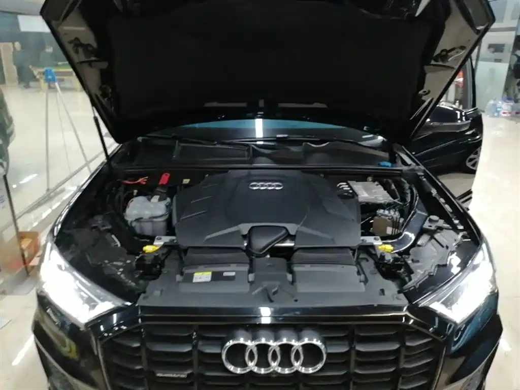 Audi Q7 2021 — фото 20