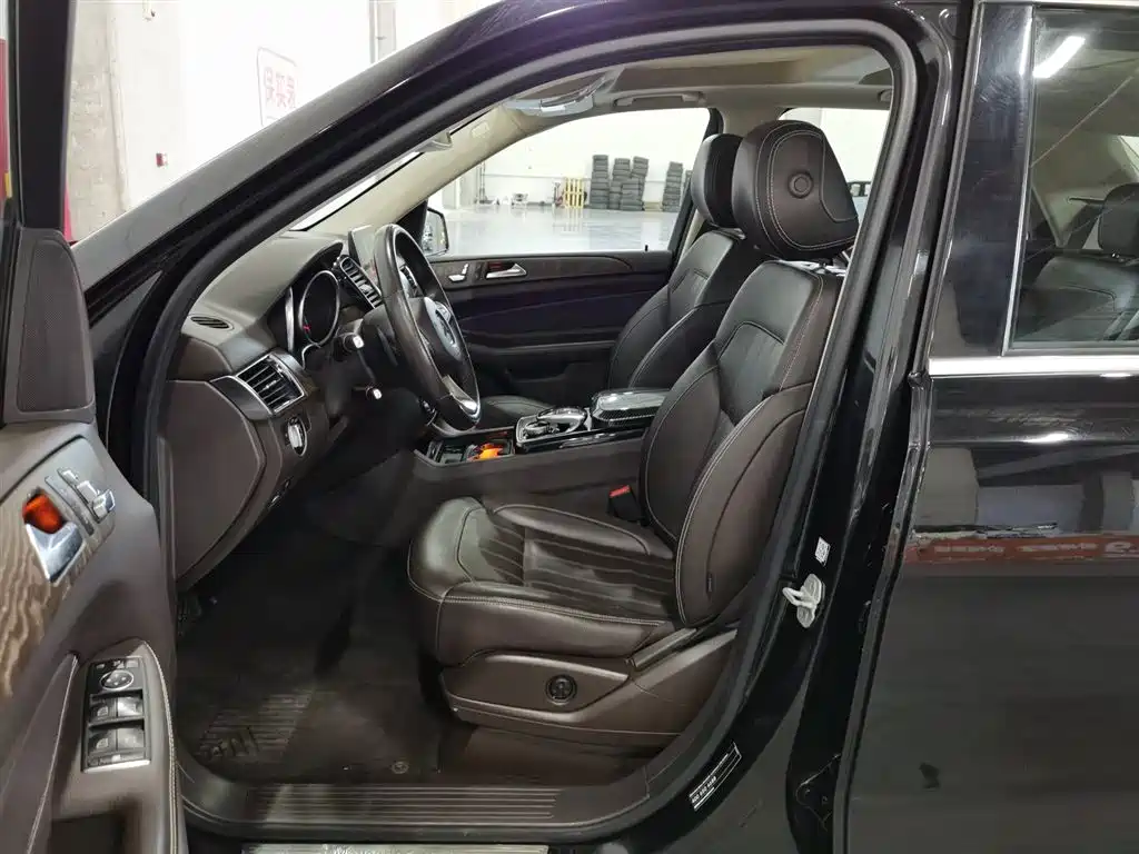 Mercedes-Benz GLE 2015 — фото 10