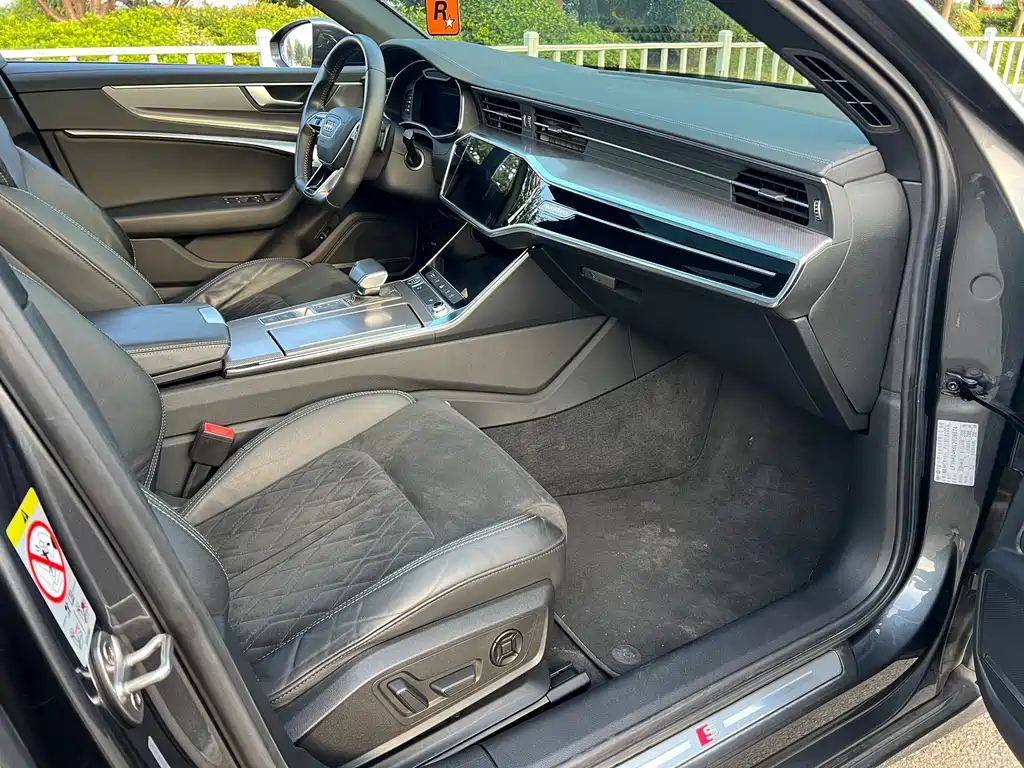 Audi A6L 2020 — фото 10