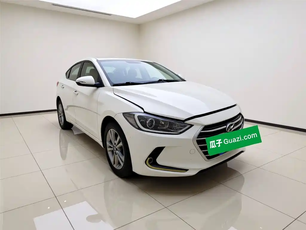 Hyundai Elantra 2017
