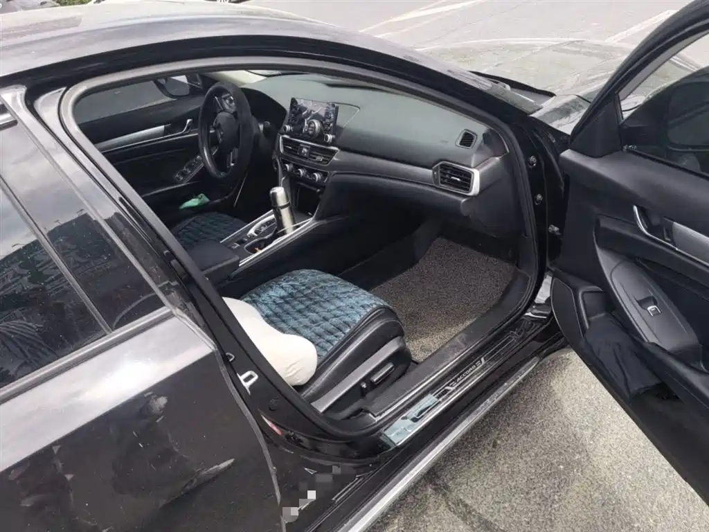 Honda Accord 2020 — фото 19