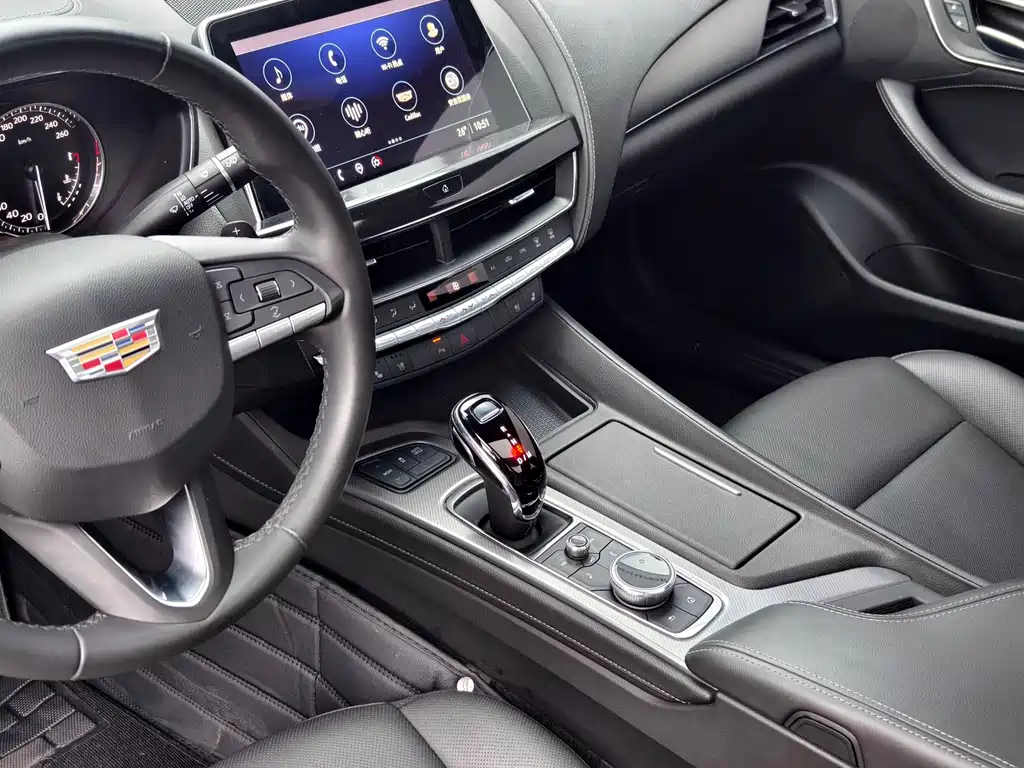 Cadillac CT5 2022 — фото 10