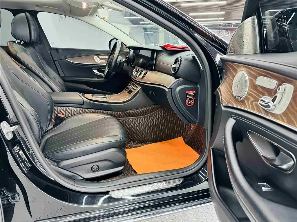 Mercedes-Benz E-Class 2019 — фото 22