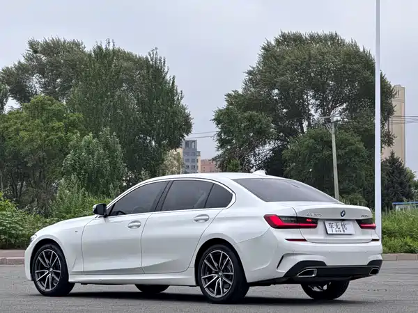 BMW 3 Series 2022