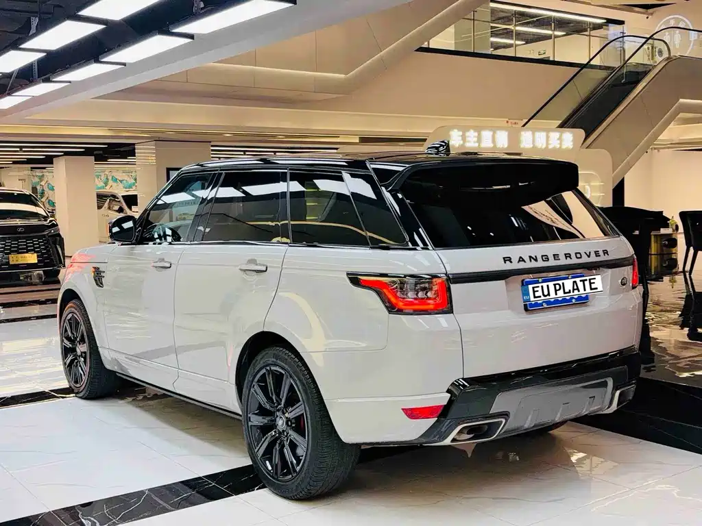 Land Rover Sport 2021