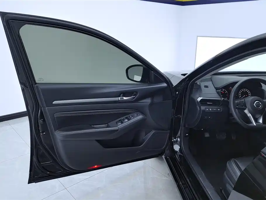 Nissan Teana 2021