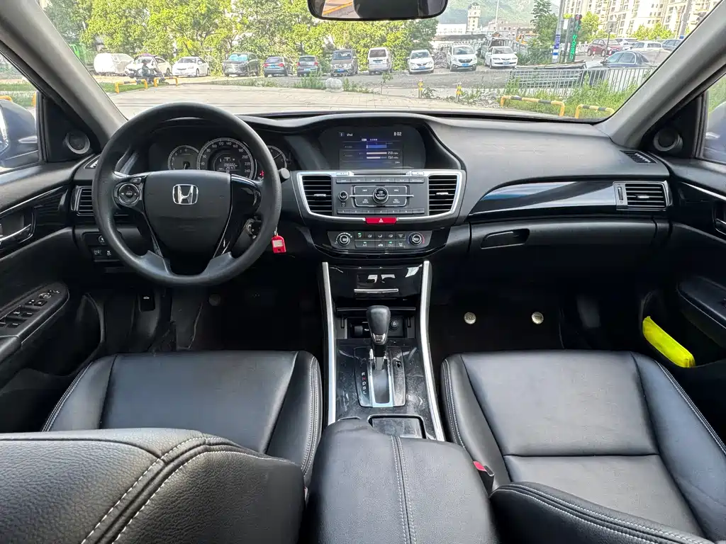 Honda Accord 2019 — фото 8