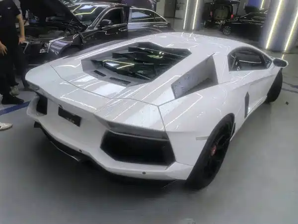 Lamborghini Aventador 2013