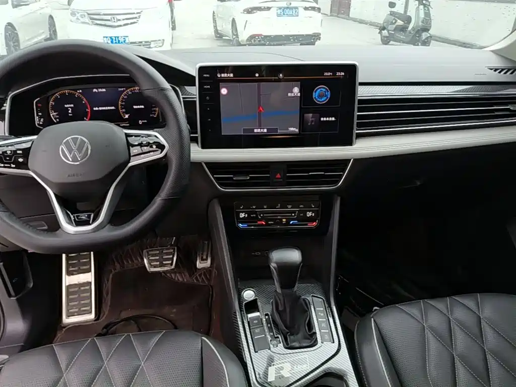 Volkswagen Tiguan L 2021 — фото 13
