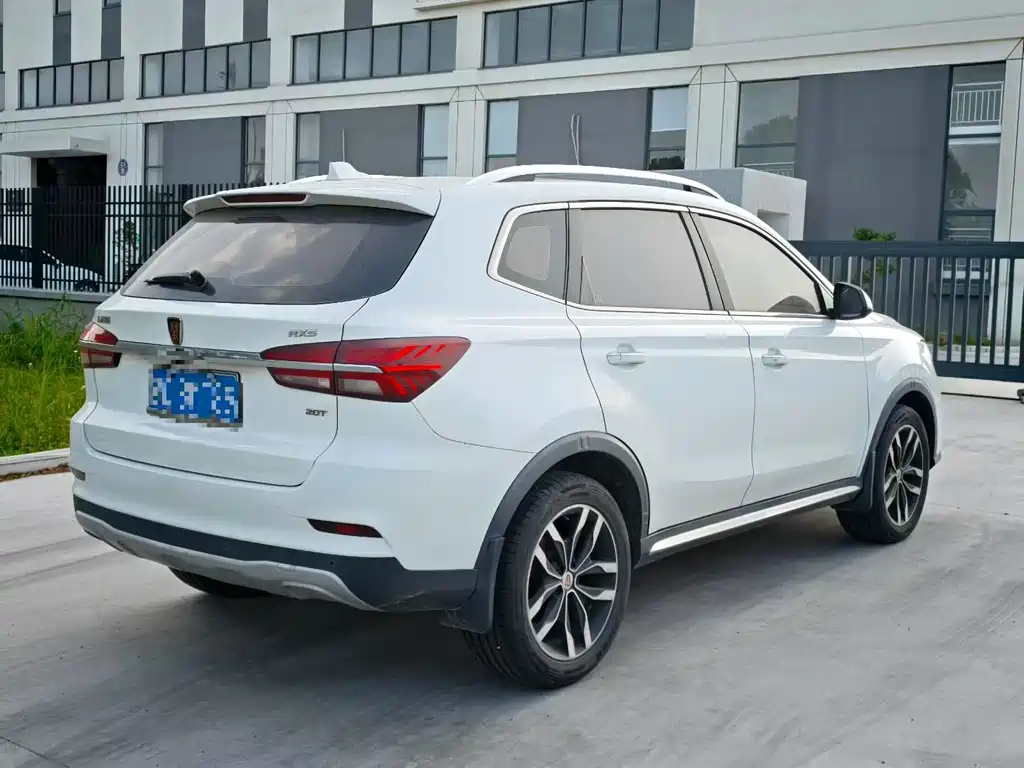 Roewe RX5 2016 — фото 7
