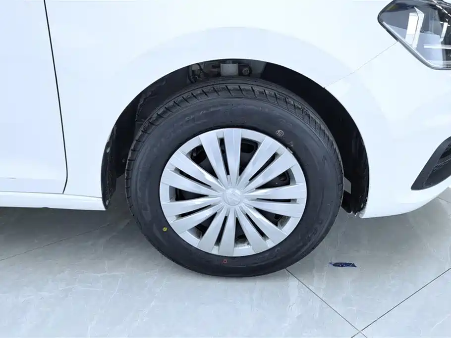 Volkswagen Santana 2023 — фото 6