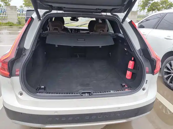 Volvo V90 2024