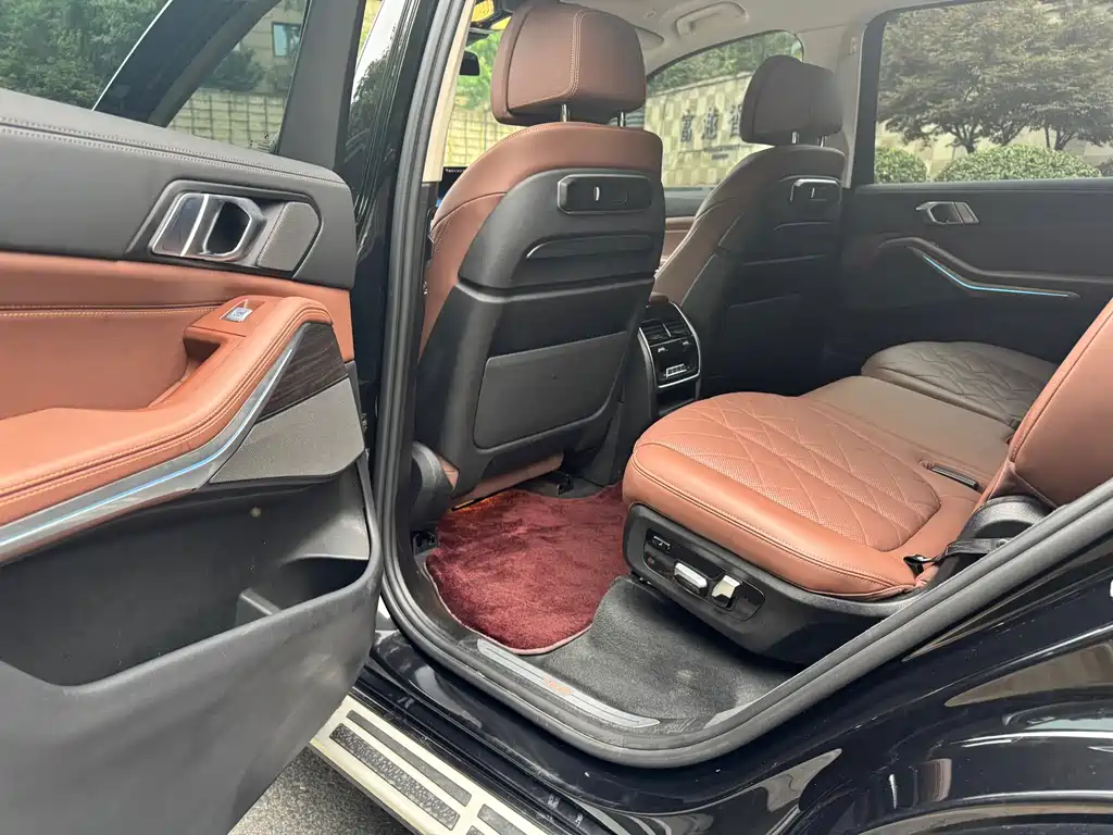 BMW X7 2023