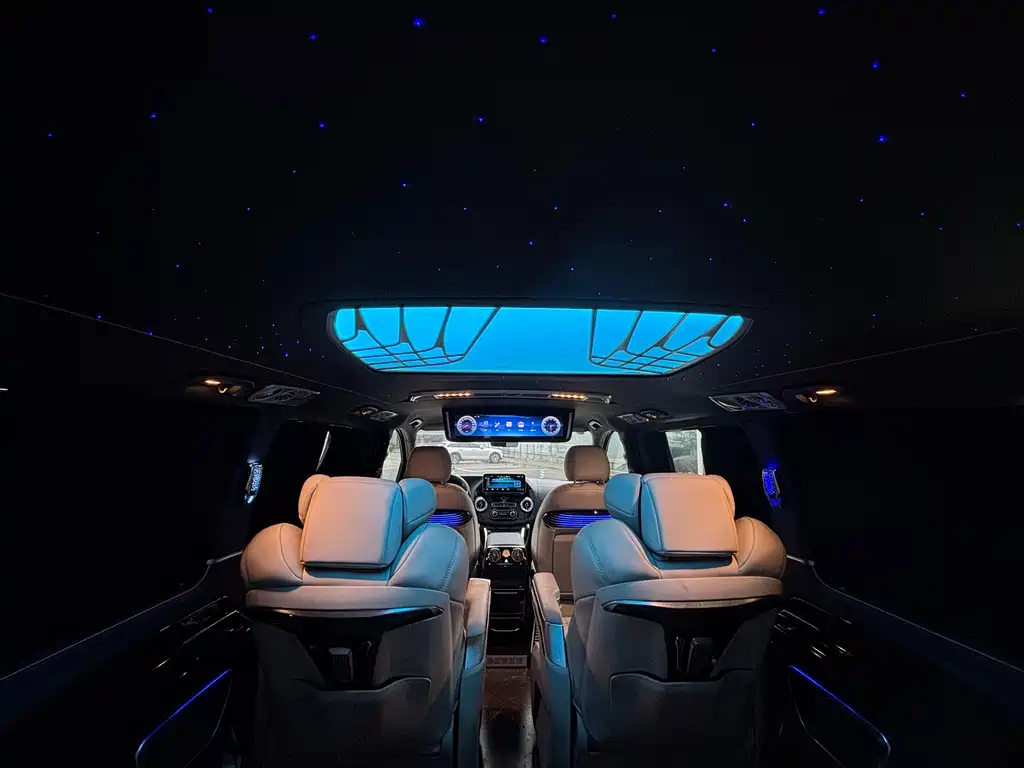 Mercedes-Benz Vito 2022 — фото 24