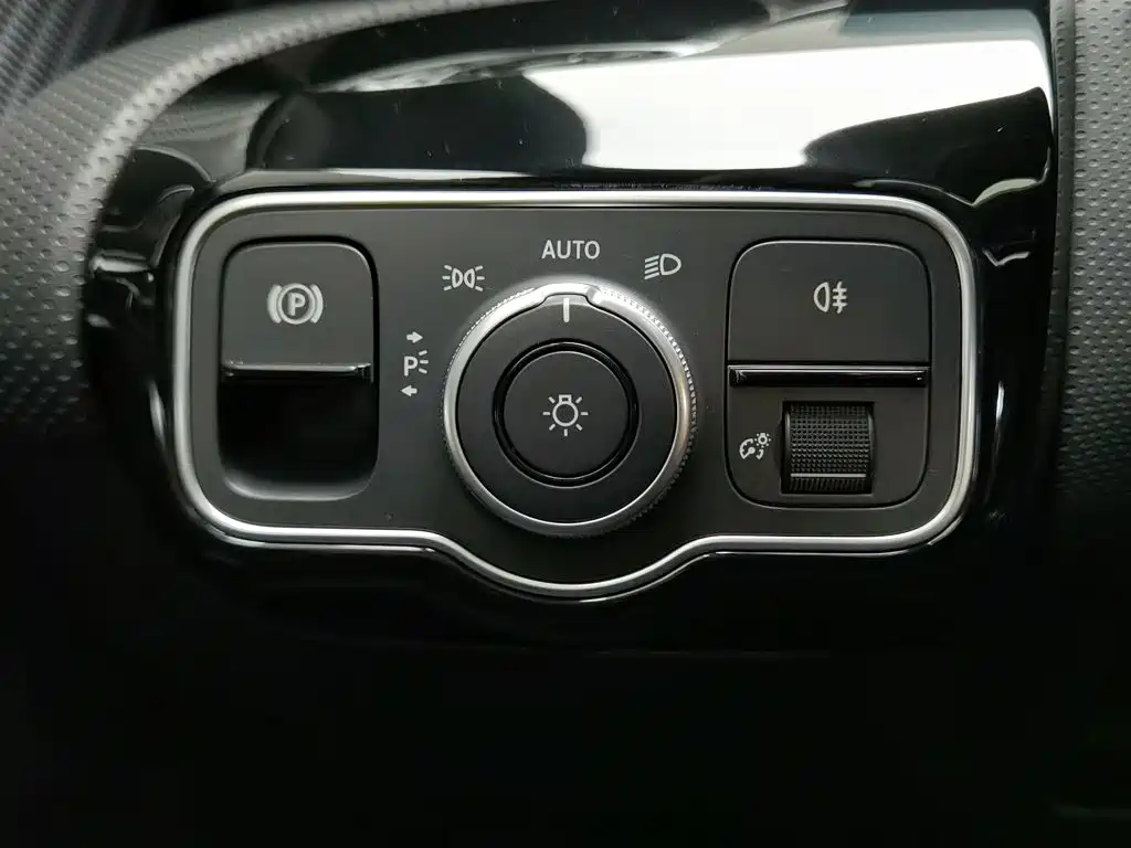 Mercedes-Benz A-Class 2025 — фото 21