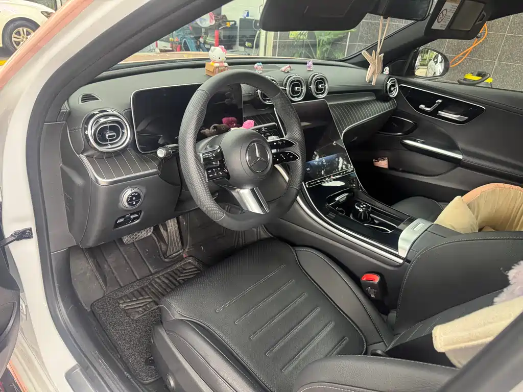 Mercedes-Benz C-Class 2023 — фото 6