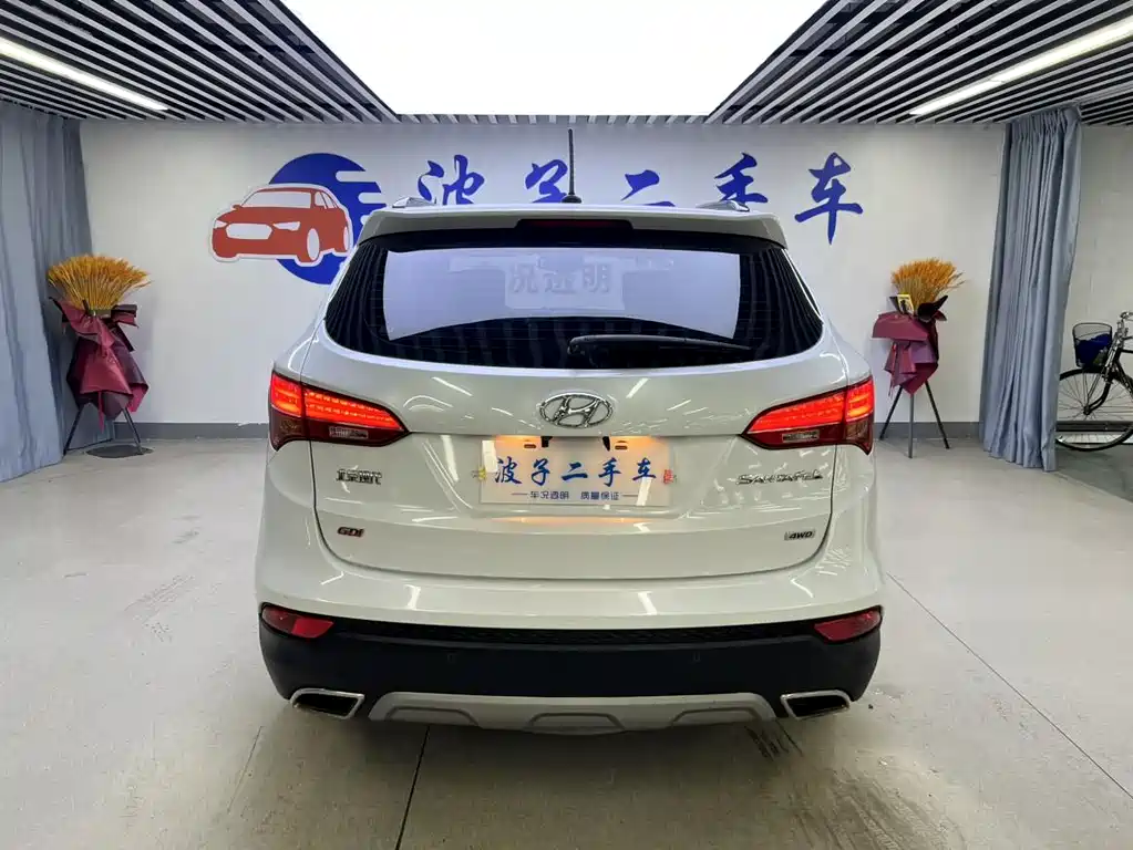 Hyundai Santa Fe 2015 — фото 19