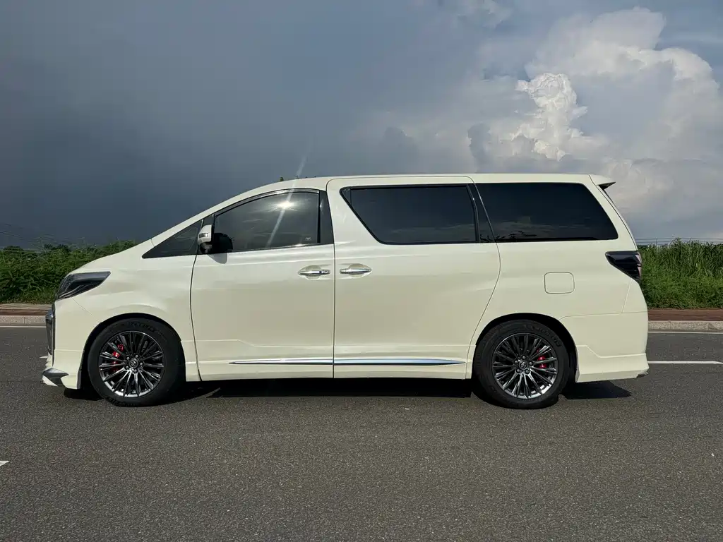 Toyota Alphard 2013 — фото 28