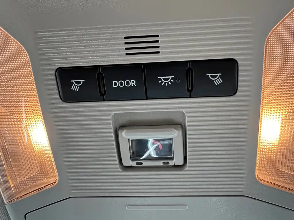 Toyota Wildlander 2022 — фото 16