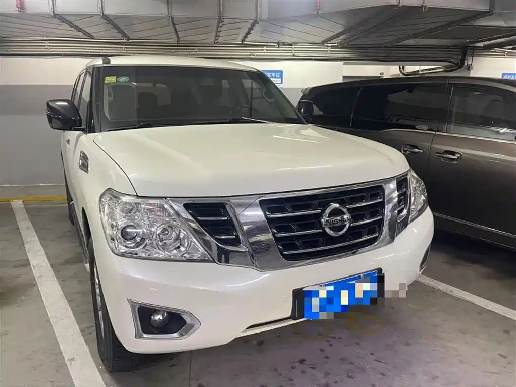 Nissan Patrol 2017 — фото 1
