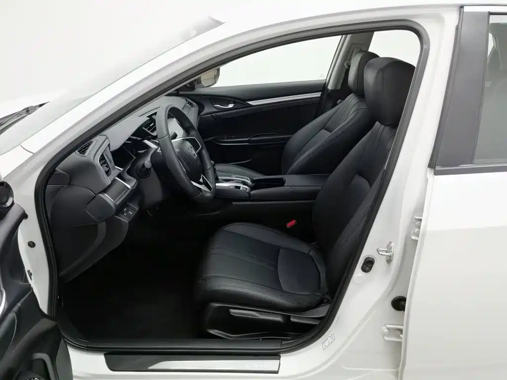Honda Civic 2018 — фото 10