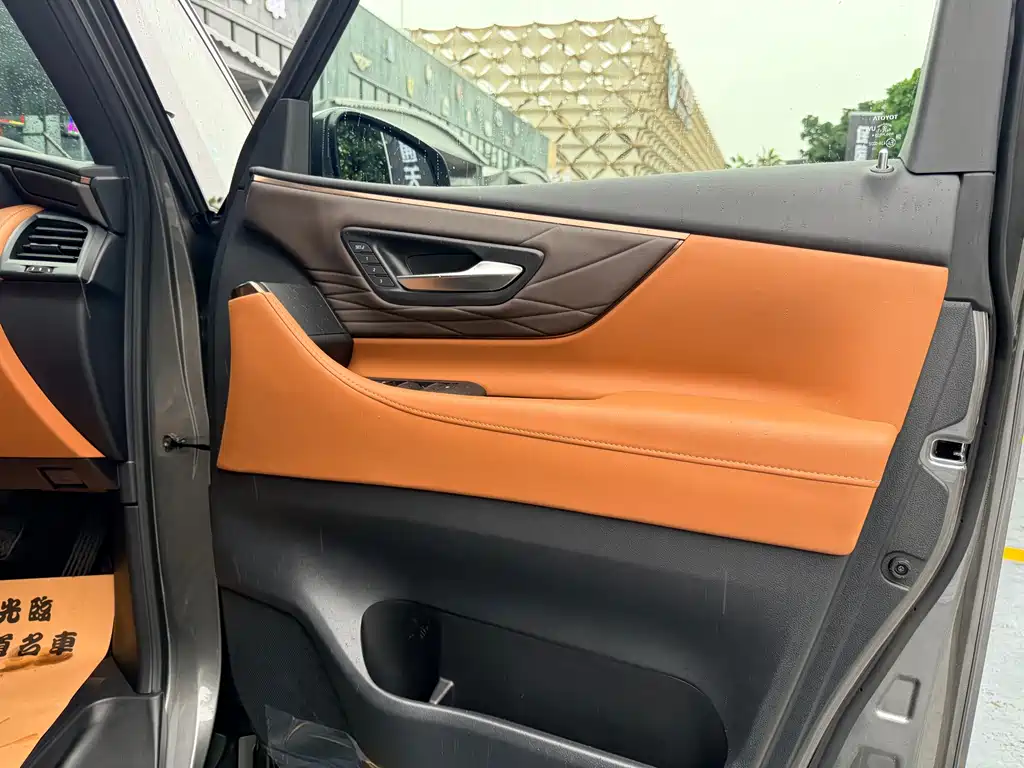 Toyota Vellfire 2026 — фото 10