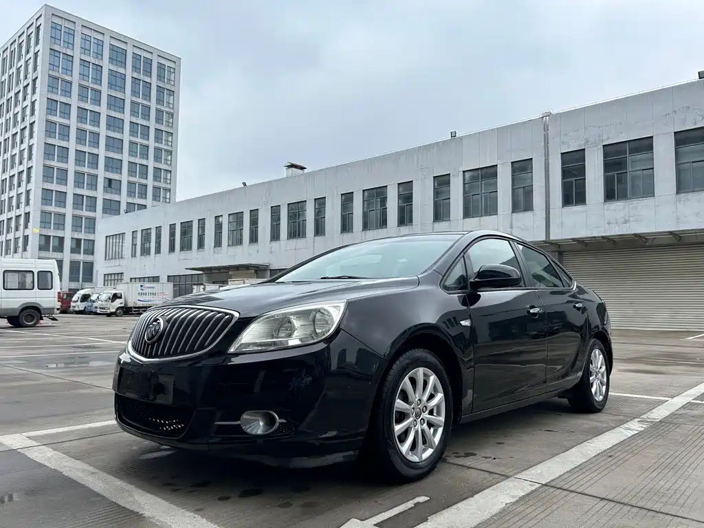 Buick Excelle 2014 — фото 1